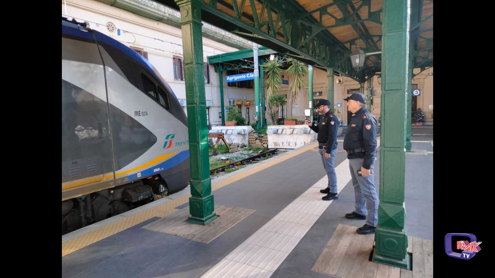 La Polizia di Stato denuncia un writer in azione alla stazione di Agrigento