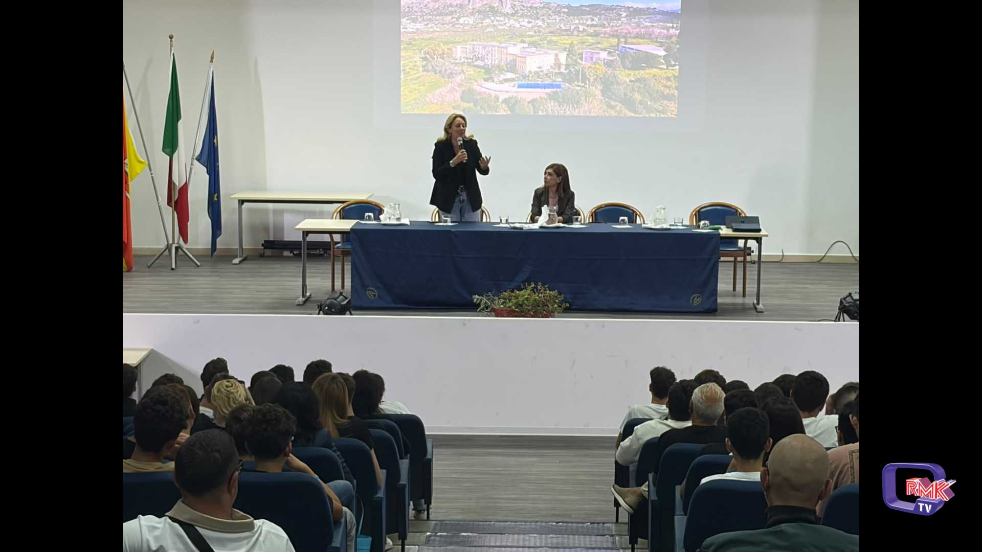L'assessora regionale Giusi Savarino in visita all'IISS Amato Vetrano di Sciacca